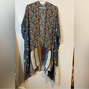 Macchia Di Ruggine Bohemian Paisley Kimono NWOT